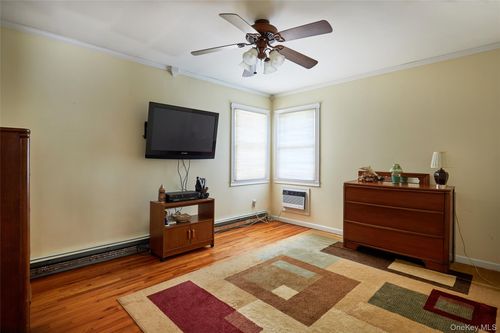 3363 Lawrence Ave, Oceanside, NY, 11572-5014 | Card Image