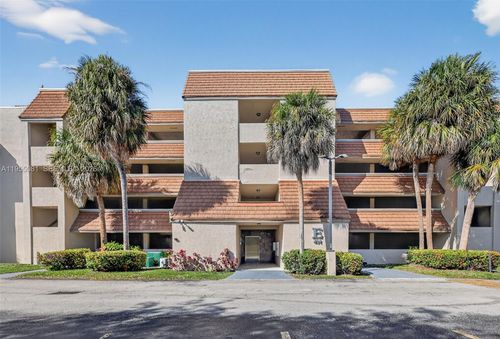 306-5-491 Ives Dairy Rd, Miami, FL, 33179-5485 | Card Image