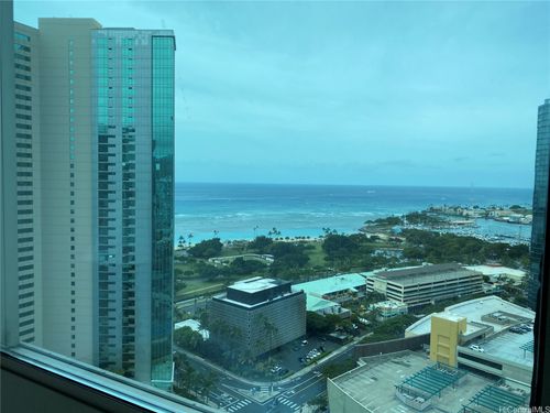 apt-3104-1177 Queen St, Honolulu, HI, 96814-4147 | Card Image