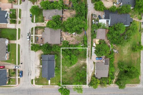 2612 Bishop St, Fort Worth, TX, 76105-4011 | Card Image
