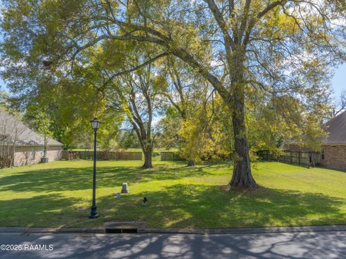 14 Oakthorn Ct, Youngsville, LA, 70592-5464 | Card Image