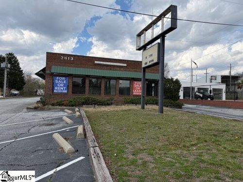 2813 Wade Hampton Blvd, Taylors, SC, 29687-2711 | Card Image