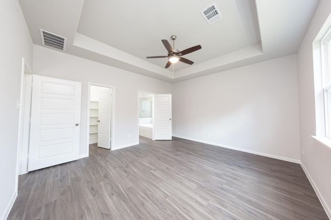 16908 Hazelnut Dr, House other with 3 bedrooms, 2 bathrooms and 2 parking in Conroe TX | Image 9