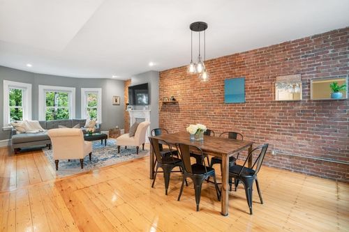 apt-2-30 Oak St, Boston, MA, 02129-2113 | Card Image