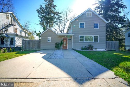 2001 Denison St, BALTIMORE, MD, 21216-3005 | Card Image