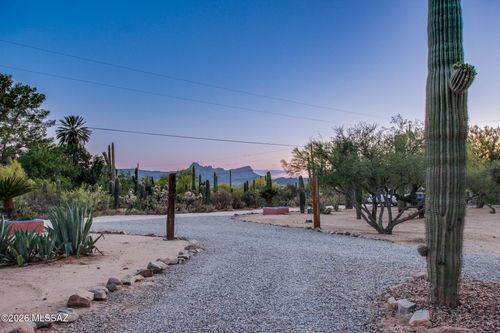 6070 W Desert Marigold Lane, Tucson, AZ, 85742 | Card Image