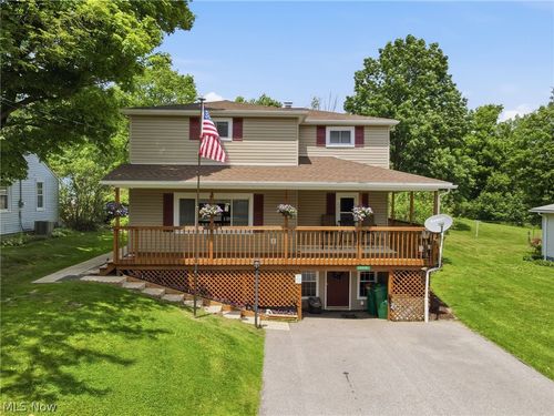 12570 Jackson Dr, Burton, OH, 44021-9761 | Card Image