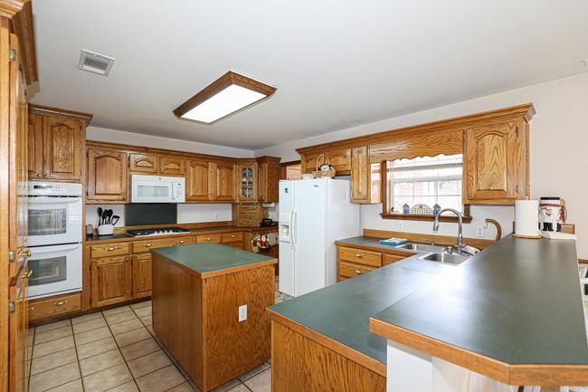 7966 Severn Landing Rd, House other with 4 bedrooms, 2 bathrooms and null parking in Alexander AR | Image 16