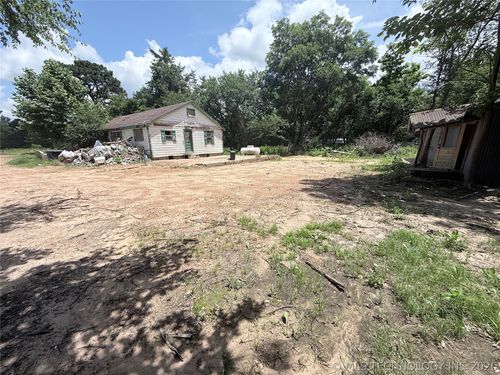 600 Se 8th St, Antlers, OK, 74523-4470 | Card Image