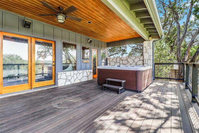 19745 Lakehurst Loop, House other with 2 bedrooms, 2 bathrooms and null parking in Spicewood TX | Image 21