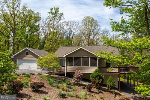 324 Mountaintop Dr, Mathias, WV, 26812-8462 | Card Image