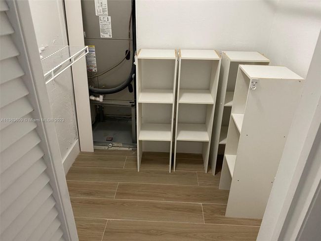 APT-301 - 200 Galen Dr, Condo with 2 bedrooms, 2 bathrooms and null parking in Key Biscayne FL | Image 9