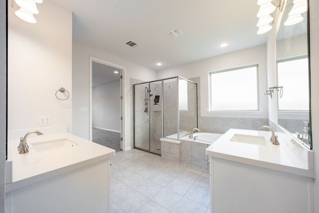 2904 Fallcrest Bnd, House other with 5 bedrooms, 5 bathrooms and 3 parking in Leander TX | Image 24