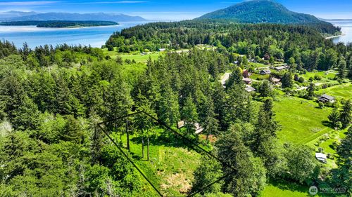 2093 Granger Way, Lummi Island, WA, 98262-8626 | Card Image