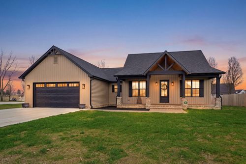 95 Clements Dr, Danville, KY, 40422-8478 | Card Image