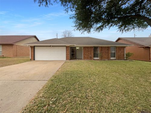 1617 N Bent Tree Trl, Grand Prairie, TX, 75052-1607 | Card Image