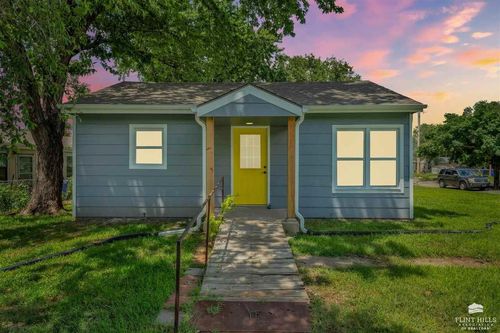 802 W 13th St, Junction City, KS, 66441-2154 | Card Image