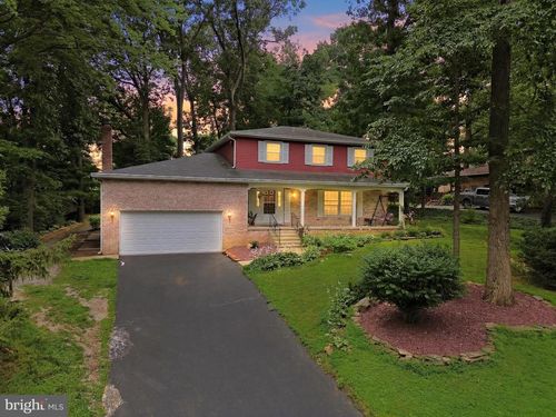 3729 Silverwood Dr, YORK, PA, 17402-4354 | Card Image