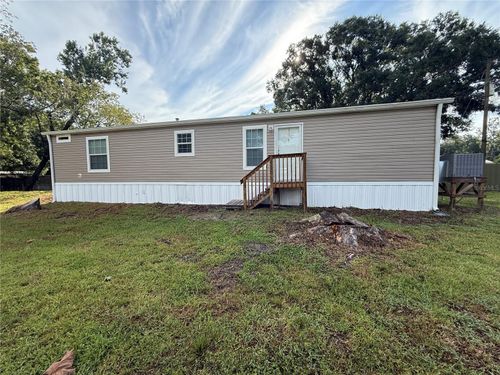 39141 Bay Ave, ZEPHYRHILLS, FL, 33540-3213 | Card Image