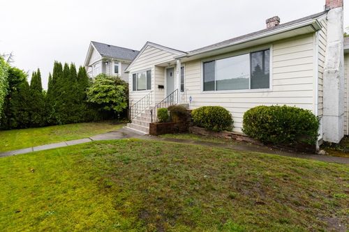 1117 Kings Ave, West Vancouver, BC, V7T2C2 | Card Image