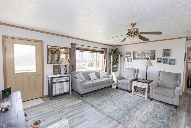 Living Room | Image 11