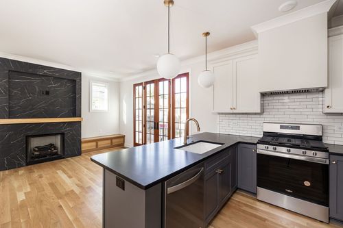 d-905 N 12th St, Nashville, TN, 37206-2620 | Card Image