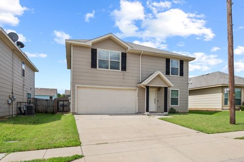 1332 Glen Garden Dr, Fort Worth, TX, 76104-7044 | Card Image