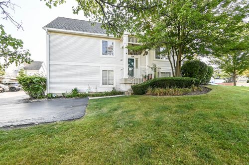 714 S Rosehall Ln, Round Lake, IL, 60073-4266 | Card Image