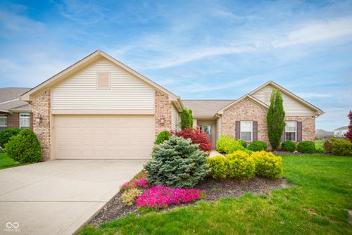 1647 Gross Point Pass, Brownsburg, IN, 46112-7523 | Card Image