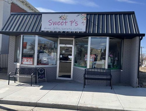 {{alt}} | Card Image