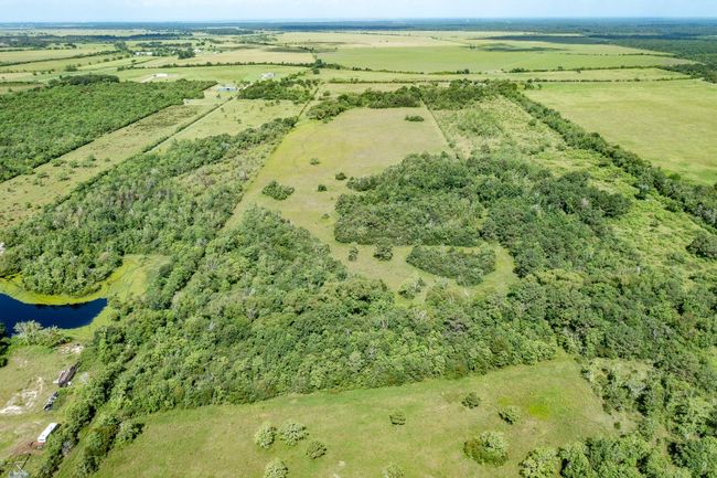 000 N Fm 1724 Rd, Home with 0 bedrooms, 0 bathrooms and null parking in Hankamer TX | Image 22