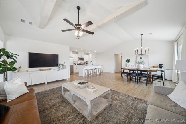 6198 S 320 Th East Ave, House other with 4 bedrooms, 2 bathrooms and null parking in Broken Arrow OK | Image 11