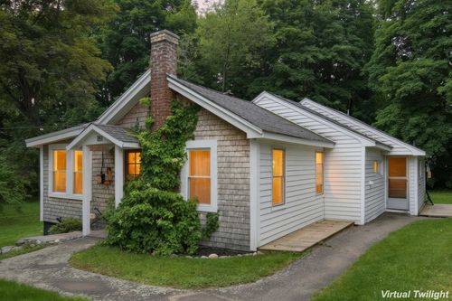 181 Kearsarge Way, Portsmouth, NH, 03801-3423 | Card Image