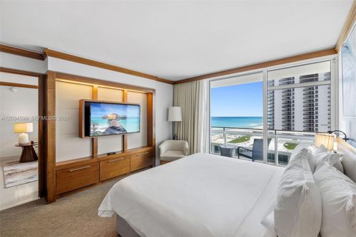 1010-6801 Collins Ave, Miami Beach, FL, 33141-3243 | Card Image