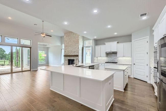 321 Cimarron Hills Trl E, House other with 3 bedrooms, 3 bathrooms and 4 parking in Georgetown TX | Image 16