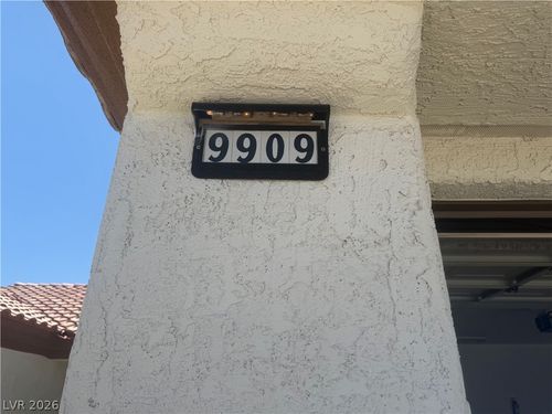 9909 Bundella Dr, Las Vegas, NV, 89134-7575 | Card Image