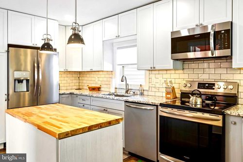 19773 Old Landing Rd, REHOBOTH BEACH, DE, 19971-4611 | Card Image