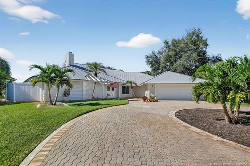 6420 Se Winged Foot Dr, Stuart, FL, 34997-8658 | Card Image