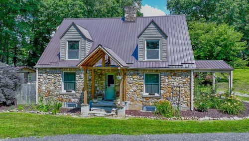 31232 Hollyfield Rd, Damascus, VA, 24236-2501 | Card Image