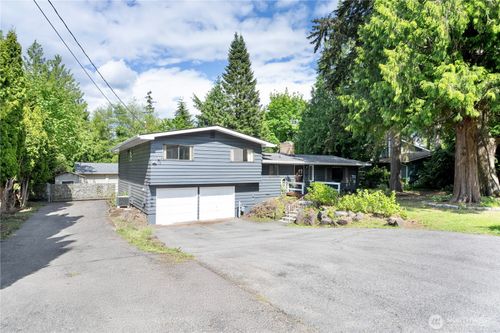 17818 147th Ave Se, Renton, WA, 98058-9231 | Card Image