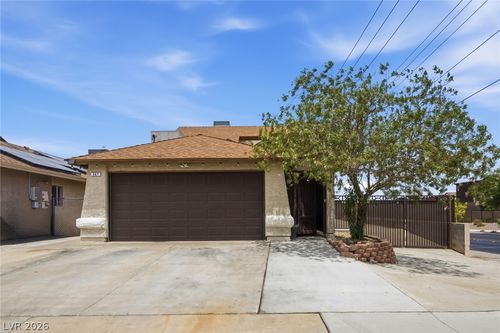 567 Dutchman Ave, Henderson, NV, 89011-4316 | Card Image