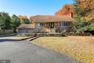 283 Mount Laurel Road, House other with 6 bedrooms, 3 bathrooms and null parking in Mount Laurel NJ | Image 1