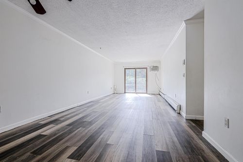 10-13 Strawberry Bank Road, Nashua, NH, 03062 | Card Image