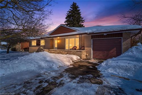 69 Second St, Elmira, ON, N3B1H6 | Card Image