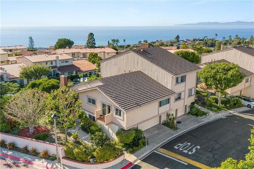 28137 Ridgepoint Ct, Rancho Palos Verdes, CA, 90275-3249 | Card Image