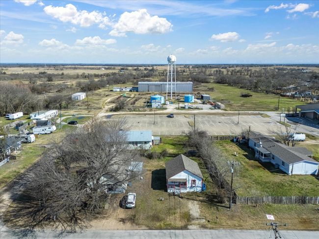 201 E S Main Street, House other with 2 bedrooms, 1 bathrooms and null parking in Blooming Grove TX | Image 14