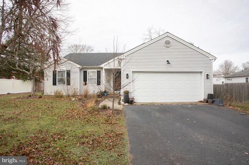 49 Oxycocus Rd, Manahawkin, NJ, 08050-2939 | Card Image