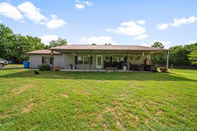 1009 E Gentry Avenue, House other with 3 bedrooms, 2 bathrooms and null parking in Checotah OK | Image 3