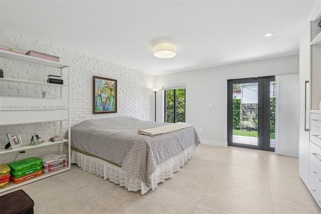 441 Sw 27 Th Rd, House other with 4 bedrooms, 4 bathrooms and null parking in Miami FL | Image 18