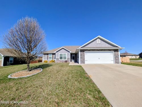 5041 Loyalist Ln, Ashland, MO, 65010-9357 | Card Image